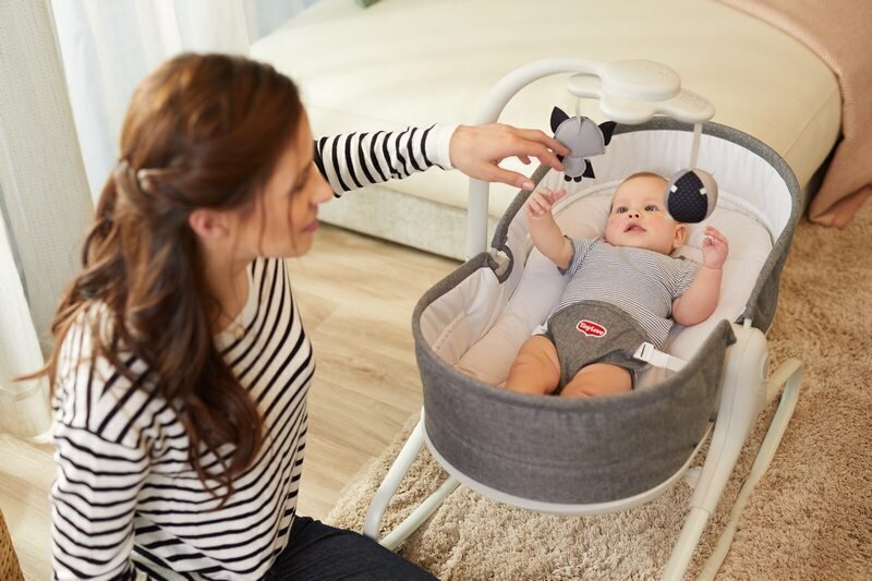 Gultiņa Tiny Love Rocker Napper 3in1, Grey cena un informācija | Bērnu šūpuļkrēsliņi | 220.lv