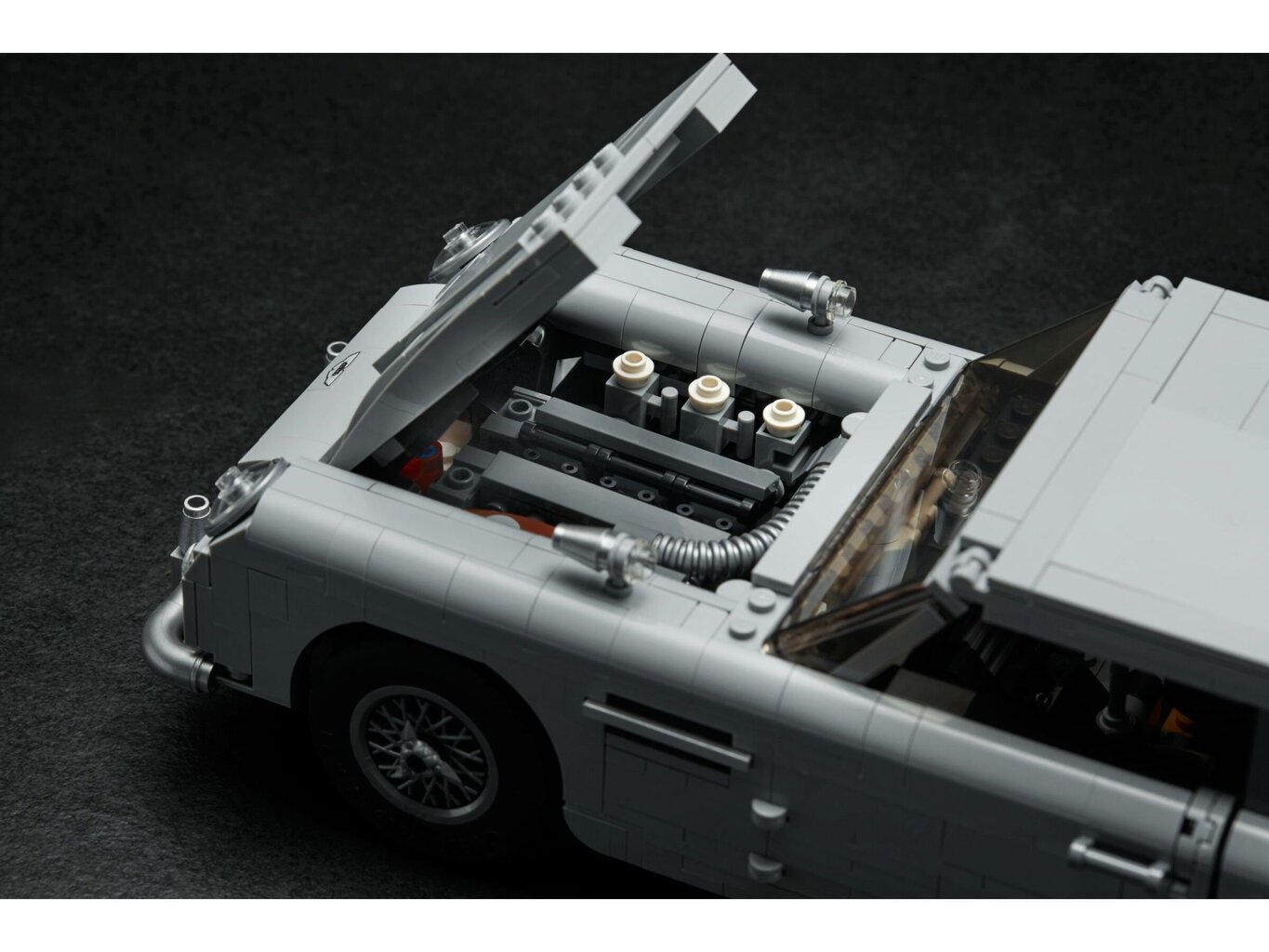 10262 LEGO® Creator Expert James Bond Aston Martin DB5 cena | 220.lv