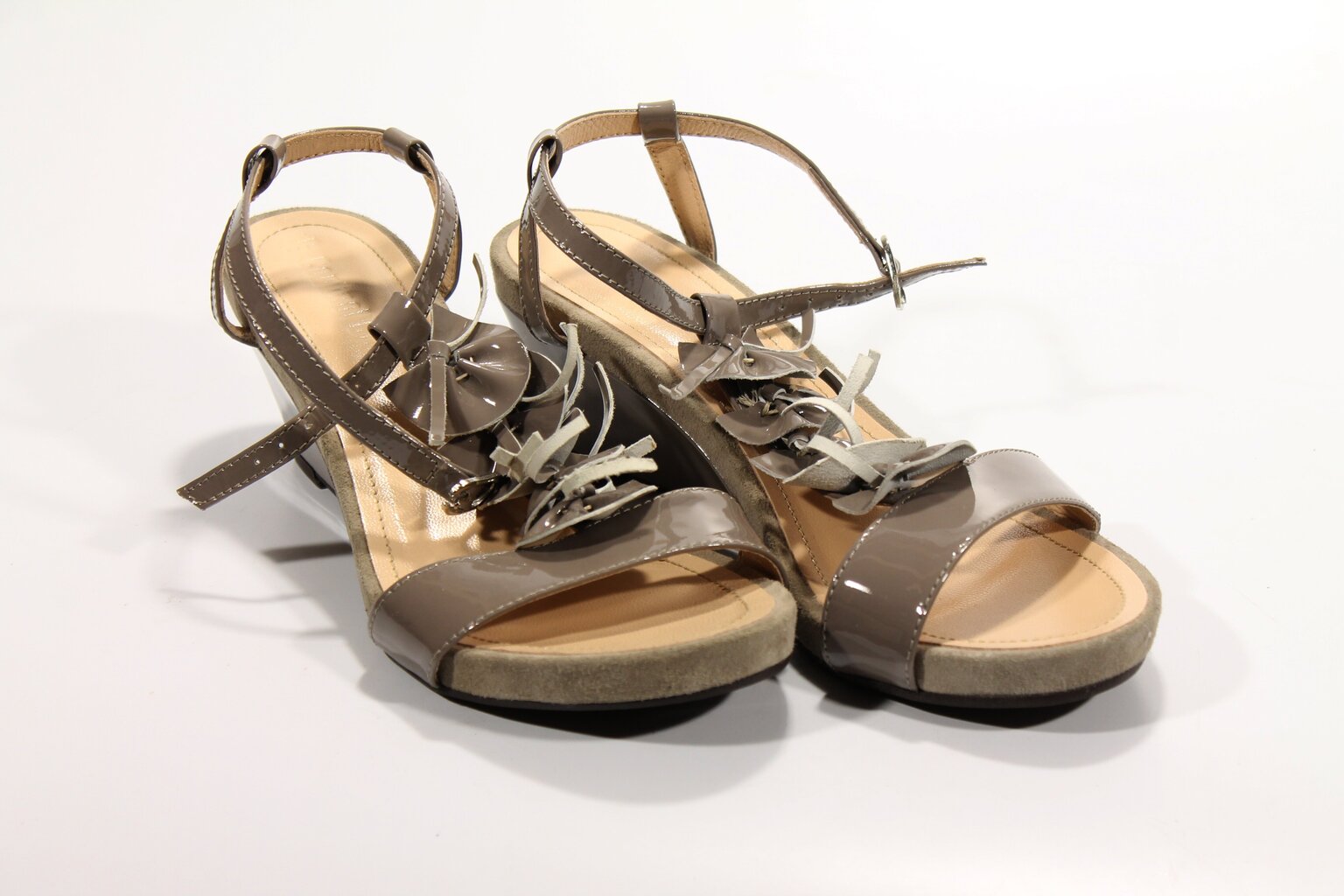 CONHPOL-BIS ādas kurpes цена и информация | Sieviešu sandales | 220.lv