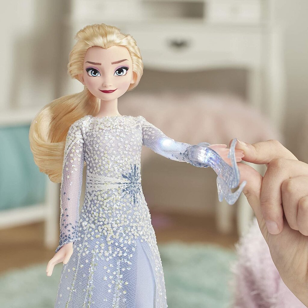 Lelle Elza ar gaismām un skaņām Hasbro Disney Ledus sirds (Frozen) цена и информация | Rotaļlietas meitenēm | 220.lv