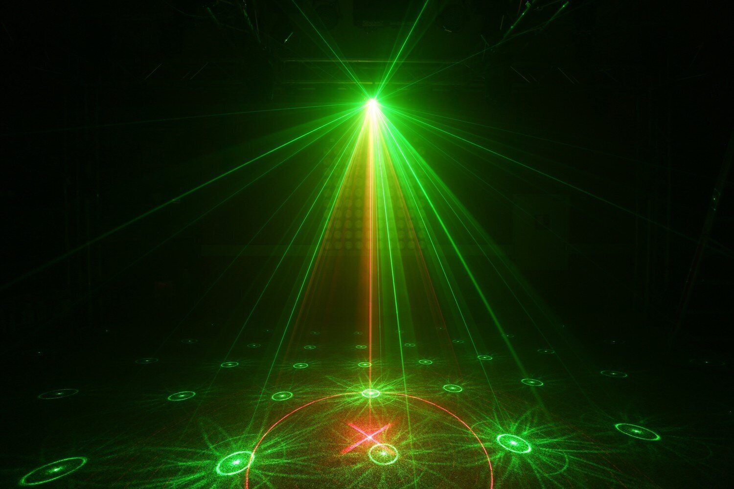 BeamZ Surtur II Double Laser Gaismu efekts RG Gobo DMX IRC 3W Blue LED cena un informācija | Svētku dekorācijas | 220.lv
