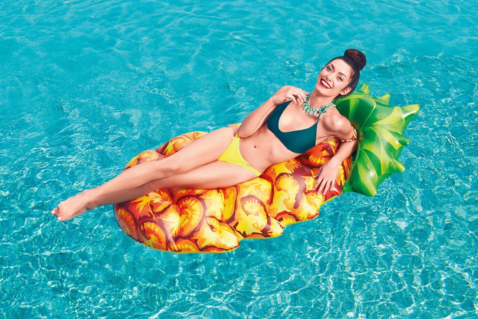 Piepūšamais plosts Bestway Pineapple, 174x96 cm cena un informācija | Piepūšamās rotaļlietas un pludmales preces | 220.lv