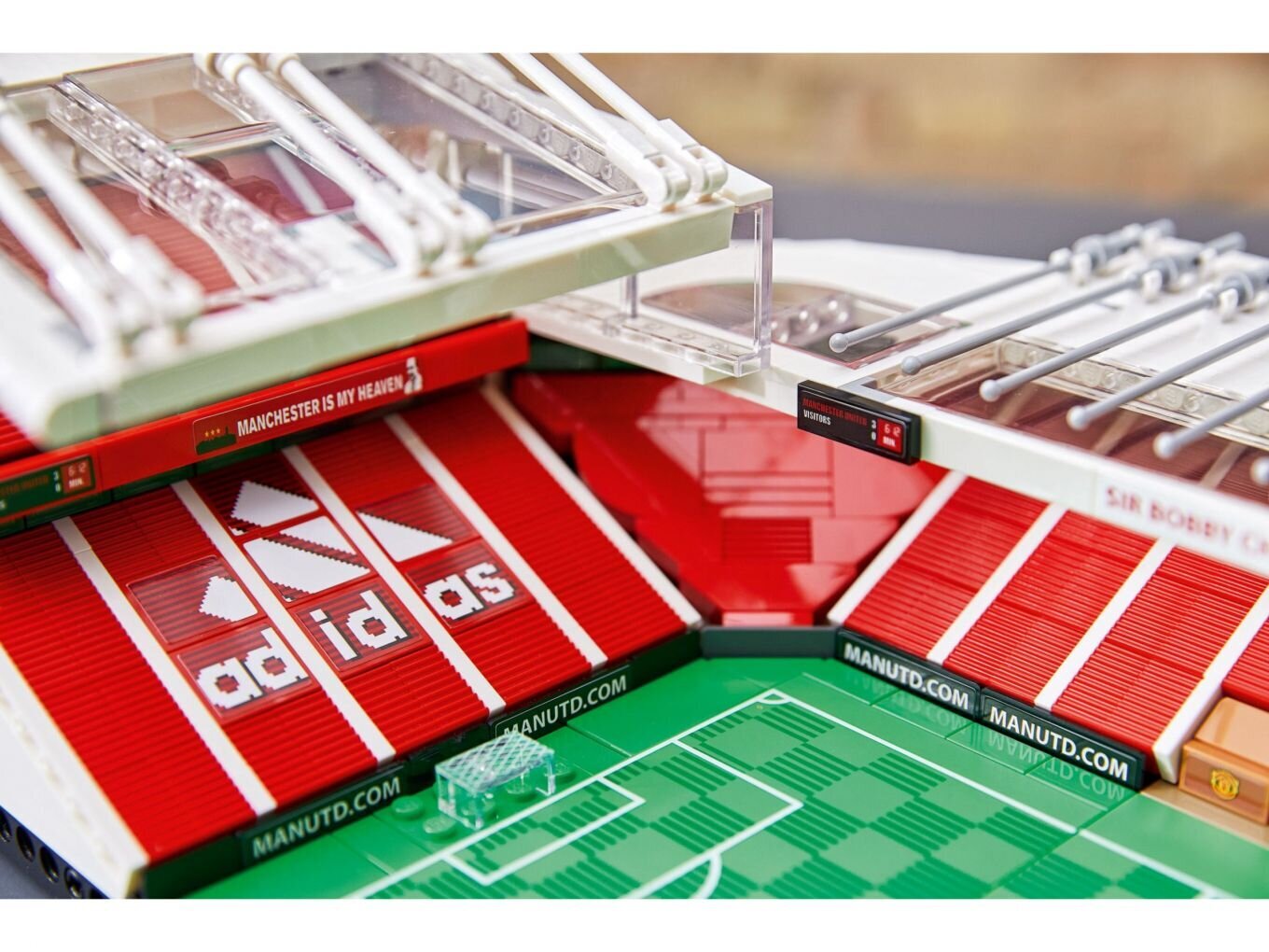 10272 LEGO® Creator Manchester United stadions цена и информация | Konstruktori | 220.lv