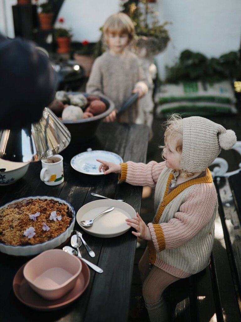 Divu šķīvju galda komplekts Mushie Woodchuck цена и информация | Bērnu trauki, piena uzglabāšanas trauciņi un piederumi | 220.lv