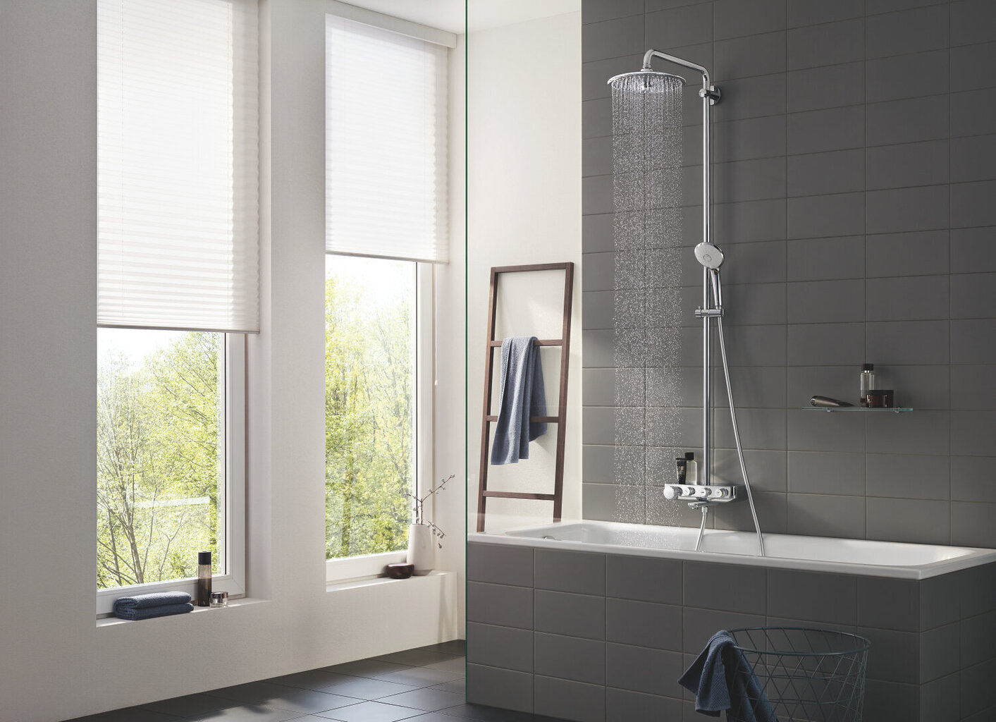 GROHE Euphoria SmartControl 260 Mono dušas sistēma ar snīpi vannas piepildīšanai, 3 strūklu 260 mm lietus galva, 3 strūklu 110 mm duša, ūdens taupoša, hromēta, 26510000 cena un informācija | Dušas komplekti un paneļi | 220.lv