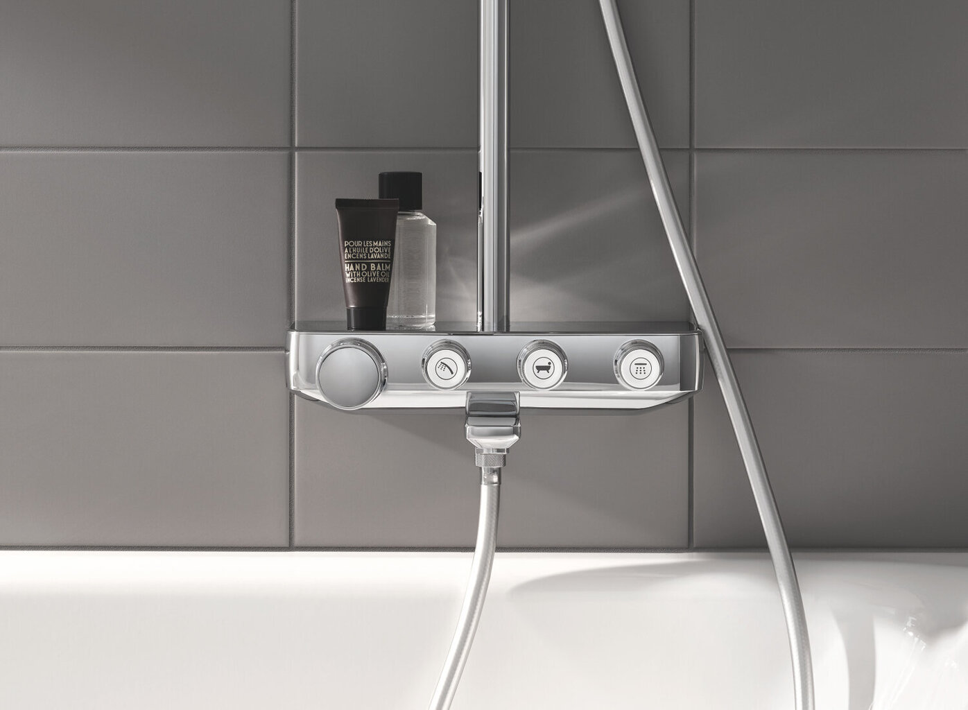 GROHE Euphoria SmartControl 260 Mono dušas sistēma ar snīpi vannas piepildīšanai, 3 strūklu 260 mm lietus galva, 3 strūklu 110 mm duša, ūdens taupoša, hromēta, 26510000 cena un informācija | Dušas komplekti un paneļi | 220.lv