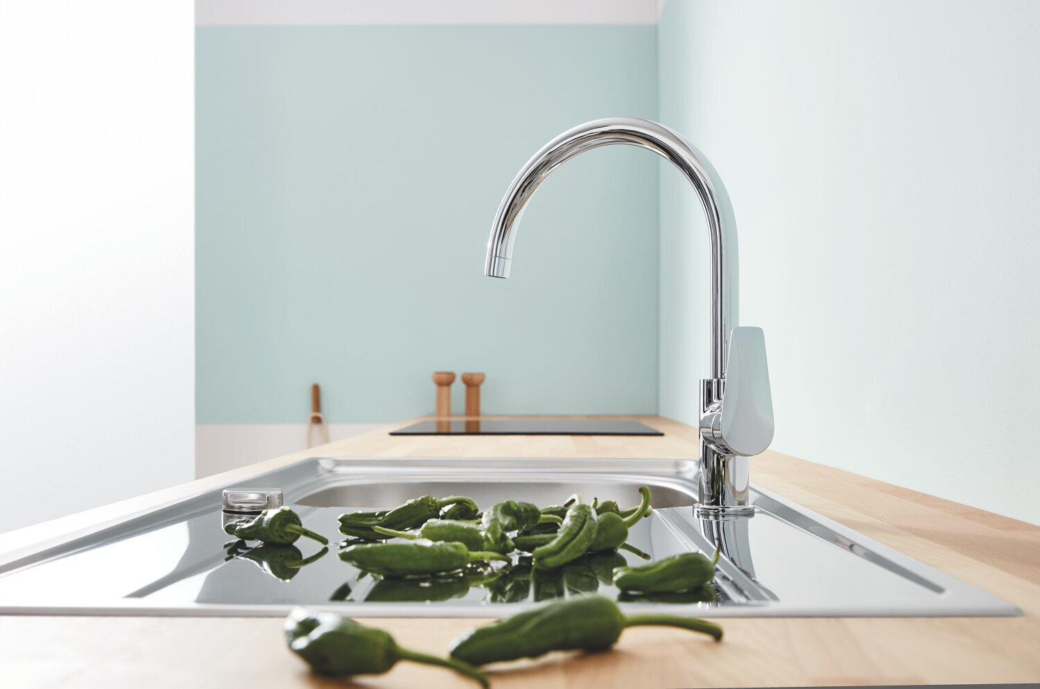 Grohe BauEdge vienas sviras izlietnes jaucējkrāns ar augstu snīpi un 360° rotācijas diapazonu, 31367001 cena un informācija | Ūdens maisītāji virtuvei | 220.lv