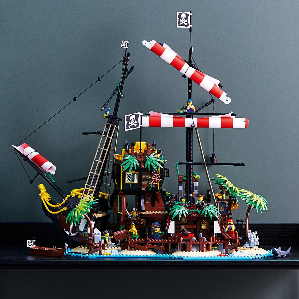 21322 LEGO® Ideas Barakudu līča pirāti цена и информация | Konstruktori | 220.lv