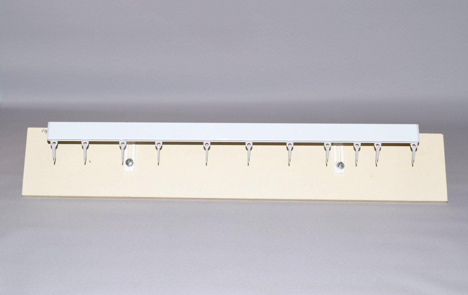 Sakomplektēts alumīnija profils "A" baltā krāsā., 150 cm cena un informācija | Aizkaru stangas, karnīzes | 220.lv