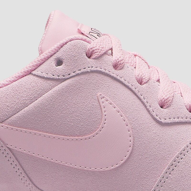 Nike Apavi Wmns MD Runner 2 SE Pink cena un informācija | Sporta apavi sievietēm | 220.lv