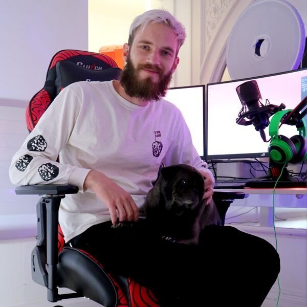 Spēļu krēsls ClutchChairZ PewDiePie Edition Throttle, melns/sarkans cena un informācija | Biroja krēsli | 220.lv