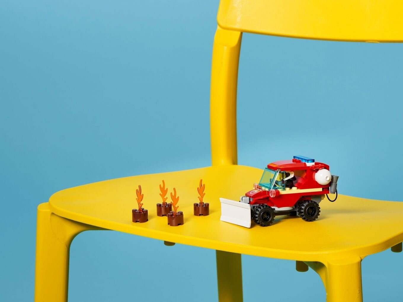 60279 LEGO® City Ugunsdzēsēju auto цена и информация | Konstruktori | 220.lv