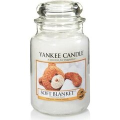 Ароматическая свеча Yankee Candle Soft blanket 623 г цена и информация | Подсвечники, свечи | 220.lv