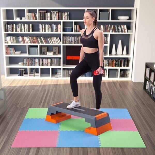 Aizsargājošs grīdas paklājs One Fitness 60x60x1 cm, 9 gab, zaļš/zils cena un informācija | Piederumi un aksesuāri trenažieriem | 220.lv