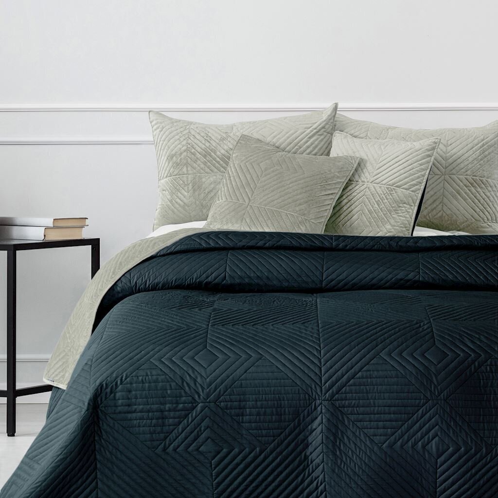 DecoKing divpusējs gultas pārklājs Daisy 220x240 cm cena un informācija | Gultas pārklāji, pledi | 220.lv