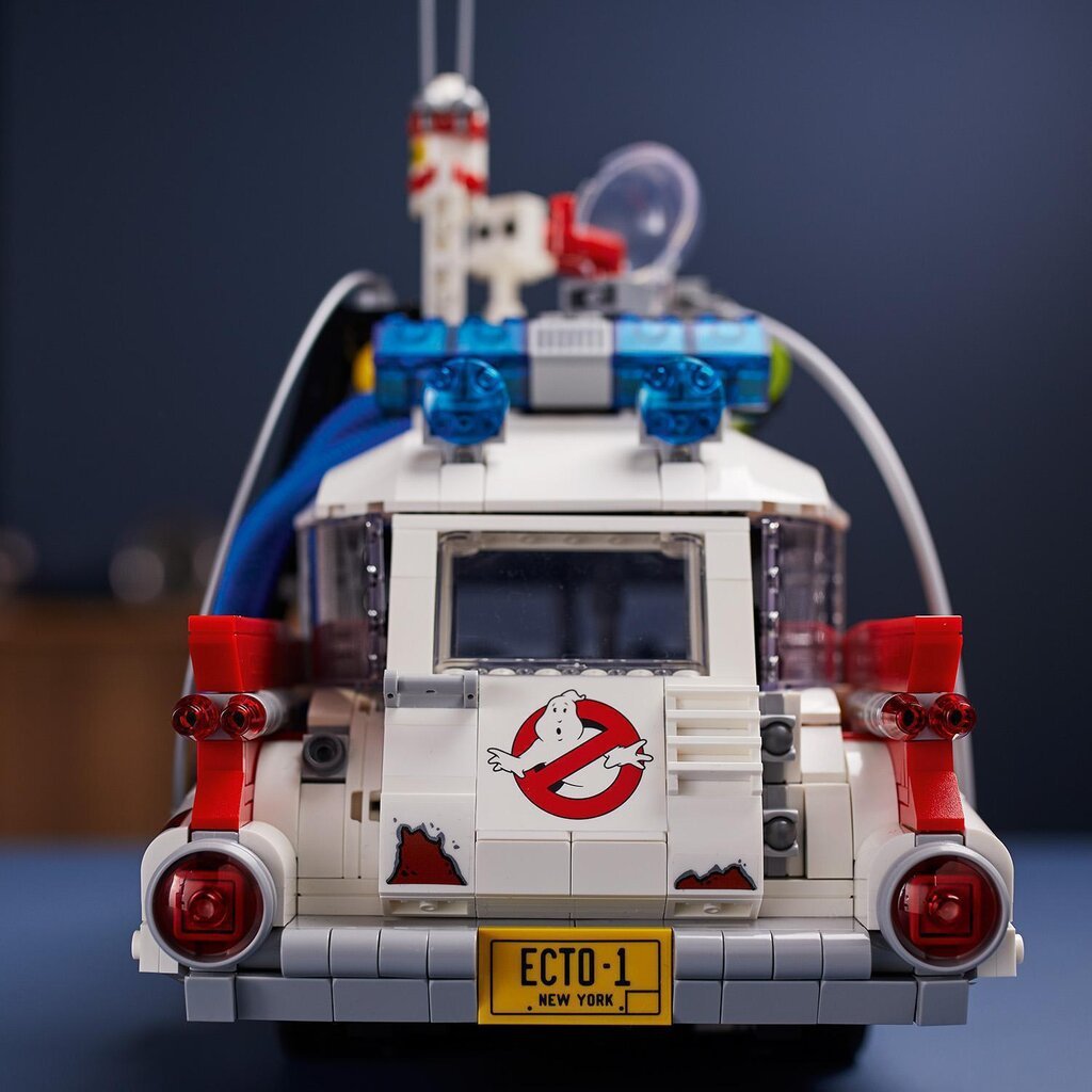 10274 LEGO® Icons Ghostbusters automobilis ECTO-1 cena un informācija | Konstruktori | 220.lv