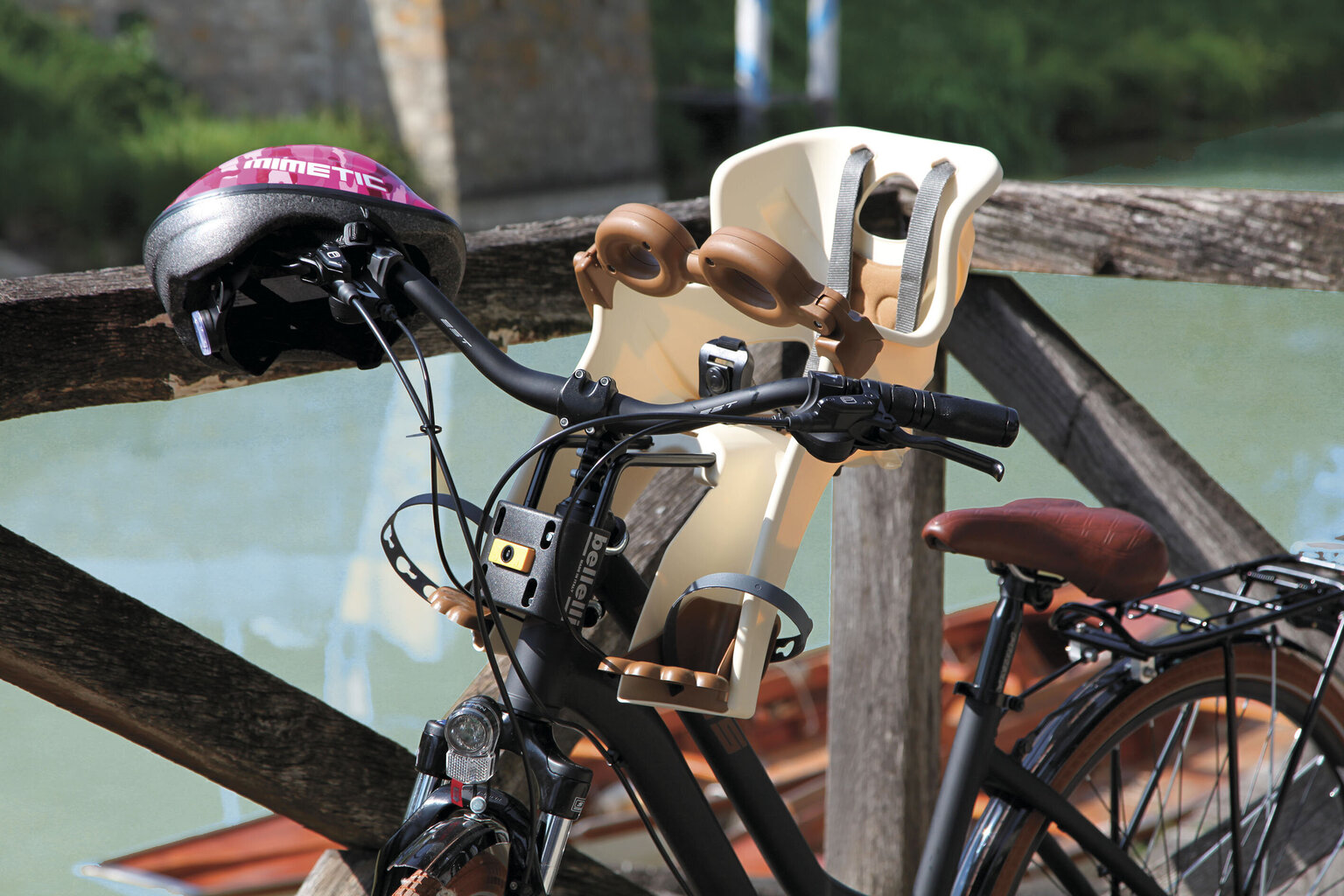 Priekšējais velosipēda sēdeklis Bellelli Freccia B-fix, sarkans cena un informācija | Bērnu velosipēdu sēdeklīši | 220.lv