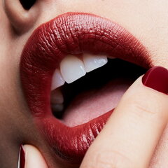 Губная помада MAC Satin Lipstick Paramount, 3 г цена и информация | Помады, бальзамы, блеск для губ | 220.lv