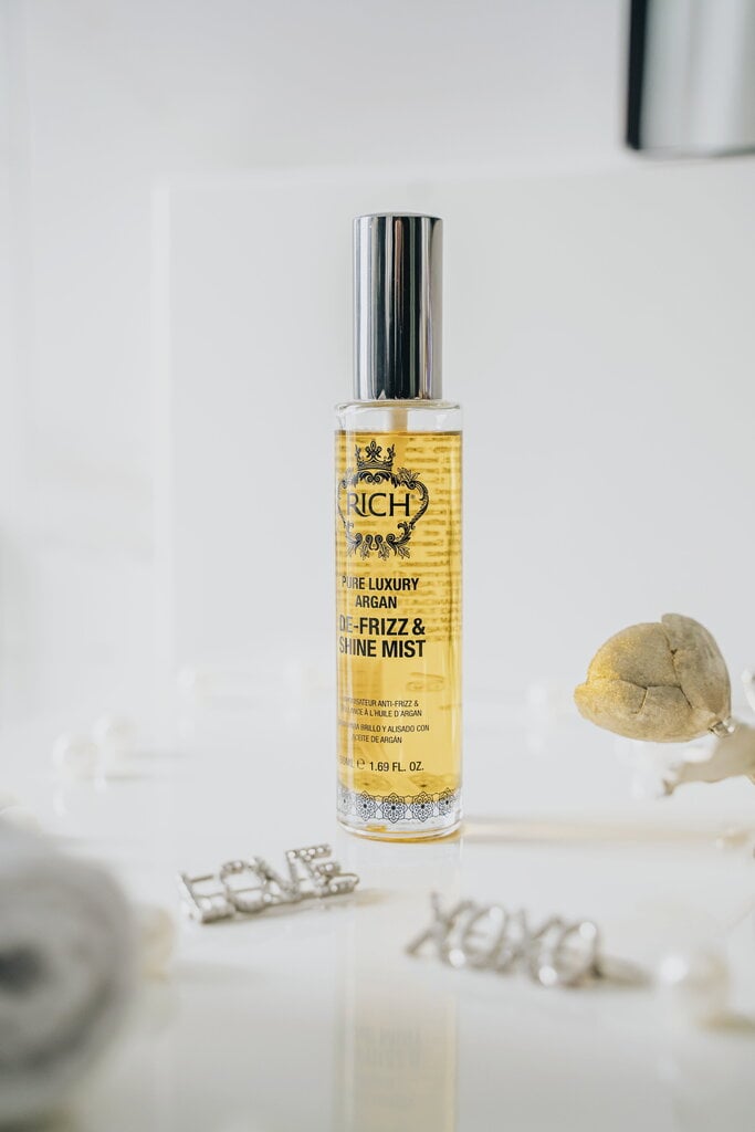 Matu sprejs spīdumam un pret pūkošanos, RICH Argan De-frizz & Shine Mist 50 ml cena un informācija | Matu uzlabošanai | 220.lv