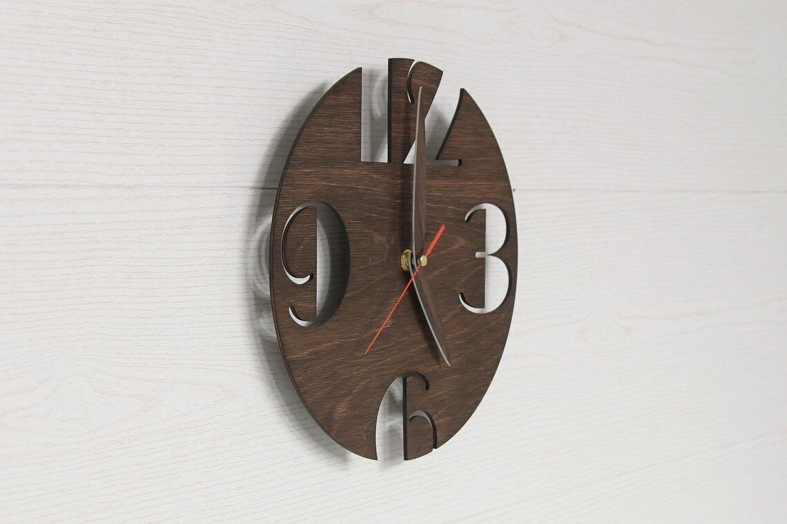 Koka sienas pulkstenis 25 x 25 x 0.3 cm cena un informācija | Pulksteņi | 220.lv