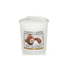 Ароматическая свеча Yankee Candle Soft Blanket, 49 г цена и информация | Подсвечники, свечи | 220.lv