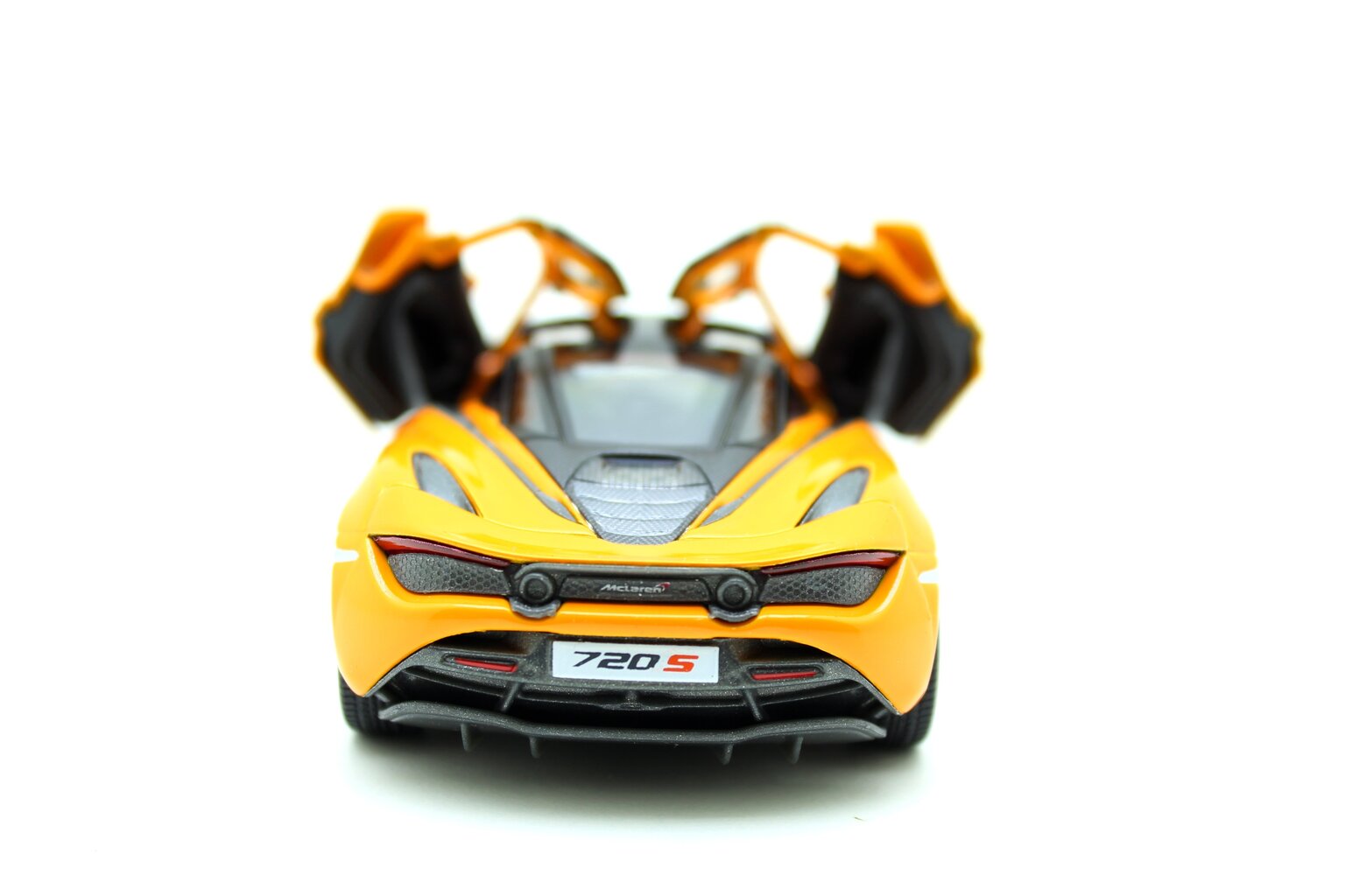 Automašīnas modelis Kinsmart McLaren MSO 720S цена и информация | Rotaļlietas zēniem | 220.lv