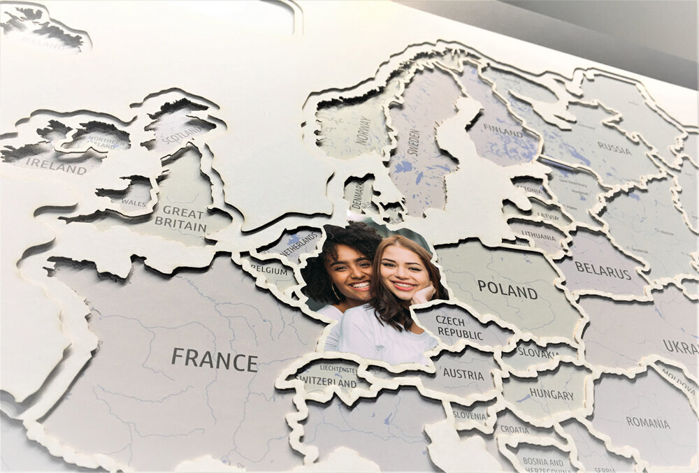 Foto kolāža - 60 fotogrāfijas - Eiropas karte 70x50cm - Oriģināla dāvana ceļotājiem cena un informācija | Pasaules kartes | 220.lv