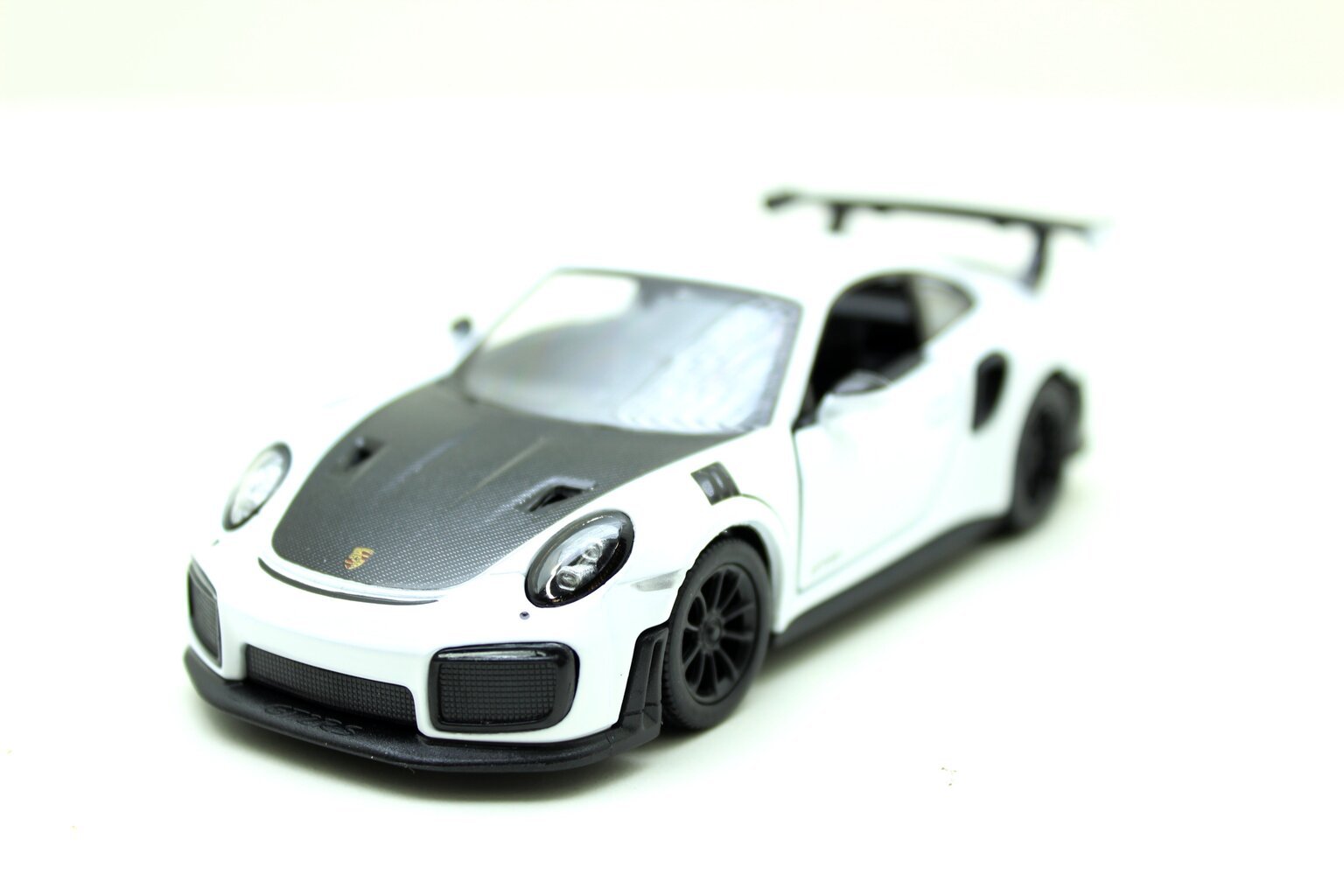 Automašīnas modelis Kinsmart Porsche 911 GT2 RS cena un informācija | Rotaļlietas zēniem | 220.lv