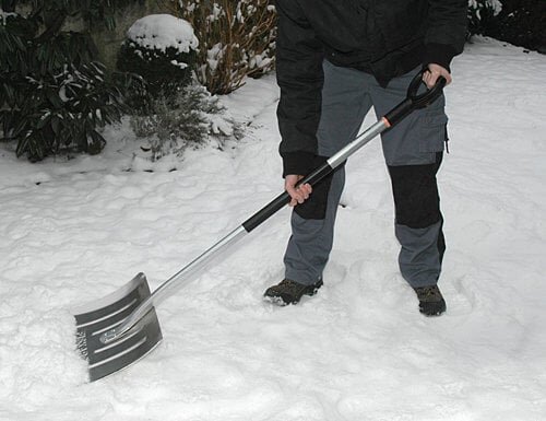 Fiskars 143060 Snow Light Sniega liekšķere (stūmējs) cena un informācija | Sniega lāpstas, stūmēji | 220.lv