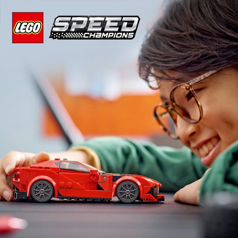 Lielisks Ferrari LEGO® būvējamais komplekts