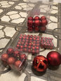 Ziemassvētku eglīšu rotaļlietu komplekts Red, polipropilēns, 94 gab.