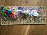 Koka alfabēta un ciparu puzle
