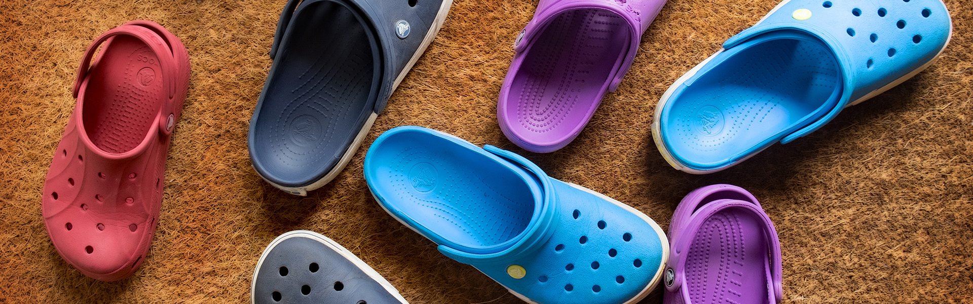 Сандалии Crocs™ для девочек Crocband Sandal, Carnation/Amethyst, розовые Croslite™